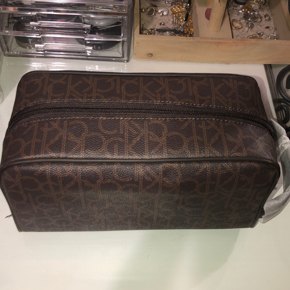 Calvin Klein toiletry kit bag